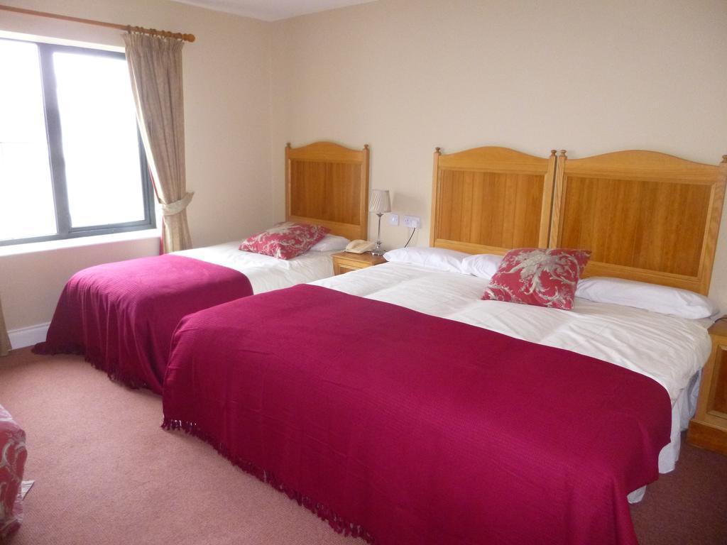 Ostan Oilean Acla Hotell Achill Sound Rum bild
