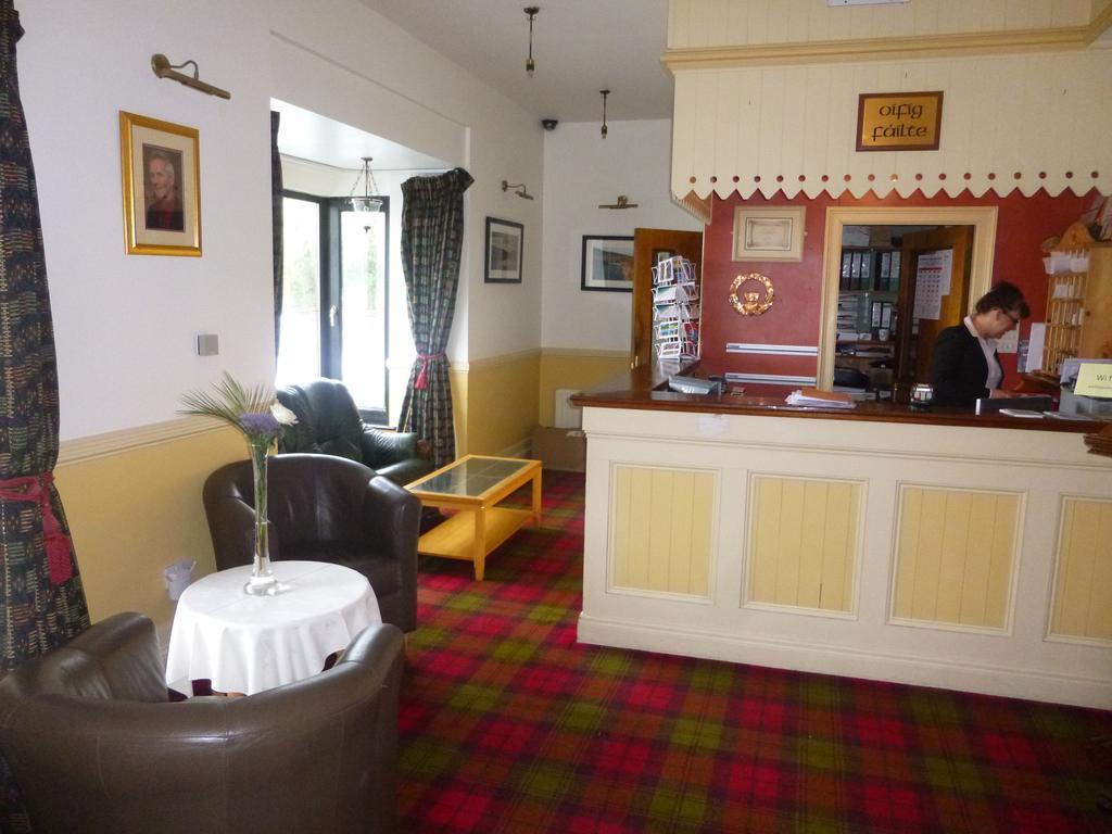 Ostan Oilean Acla Hotell Achill Sound Exteriör bild