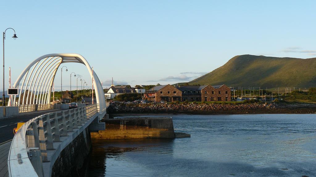 Ostan Oilean Acla Hotell Achill Sound Rum bild